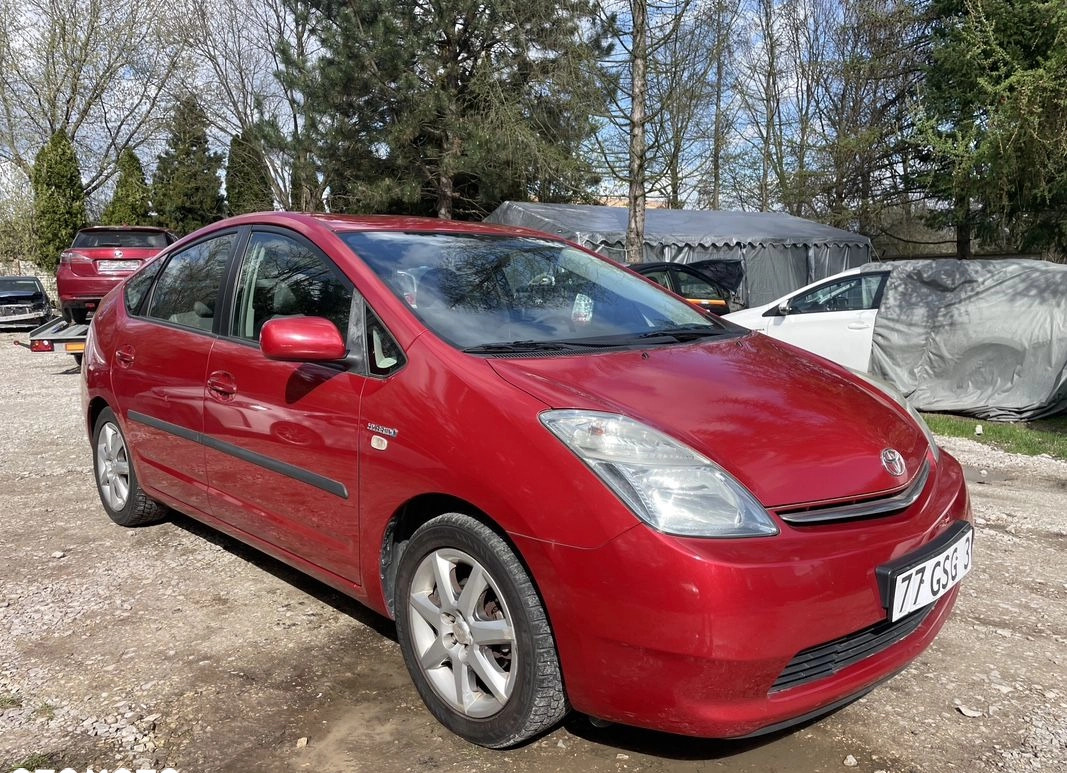 Toyota Prius cena 24500 przebieg: 205000, rok produkcji 2008 z Zielonka małe 232